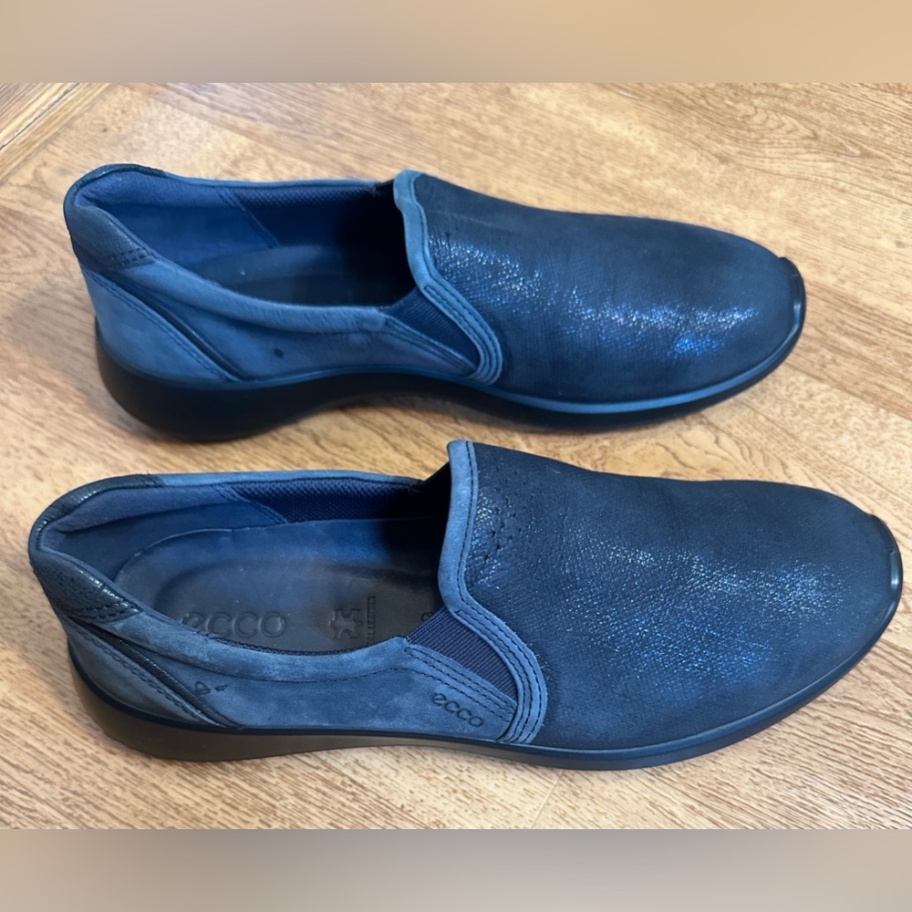 Ecco shoes * NEW!!  Color blue ** size 8 US / 39 EU